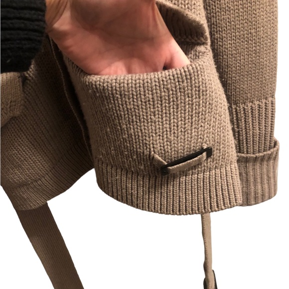 SOLD!! Burberry wool cashmere blend belted sweater cardigan L - Picture 12 of 12